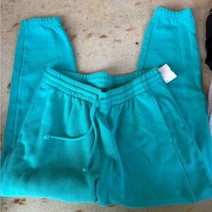 TNA Cozy Fleece Boyfriend Joggers